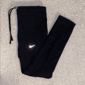 Nike Dri-Fit Leggings in Black (Size XS)